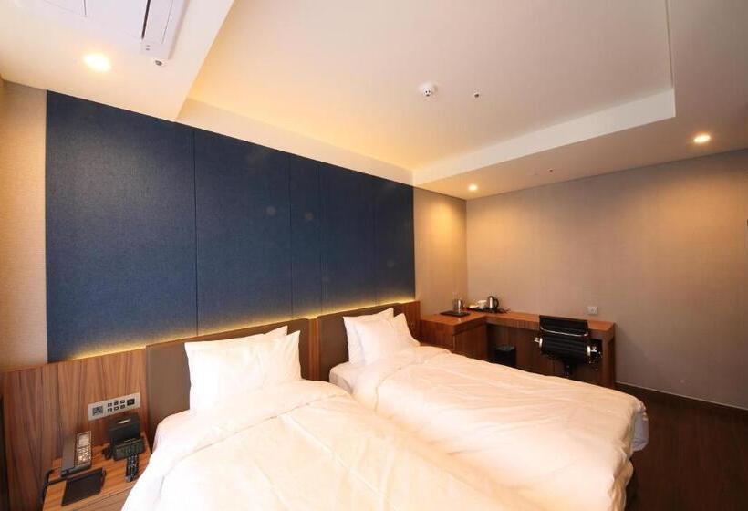 Fotos del hotel Benikea The H:  14