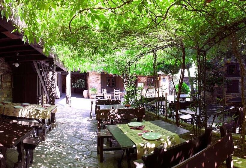 Fotos del hotel La Moncloa De San Lazaro:  15