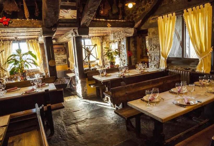 Fotos del hotel La Moncloa De San Lazaro:  2