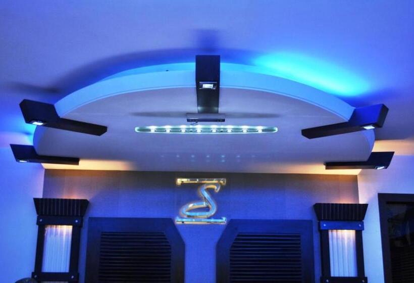 Fotos del hotel Solo Victoria:  12