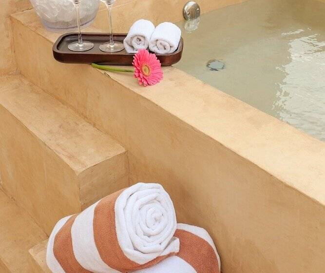 Fotos del hotel Casona 61 By Guru:  4