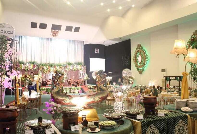 Fotos del hotel Lux Tychi  Malang:  2