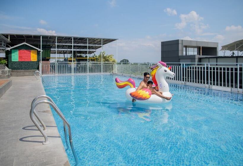 Fotos del hotel Grand Tjokro Premiere Bandung:  2