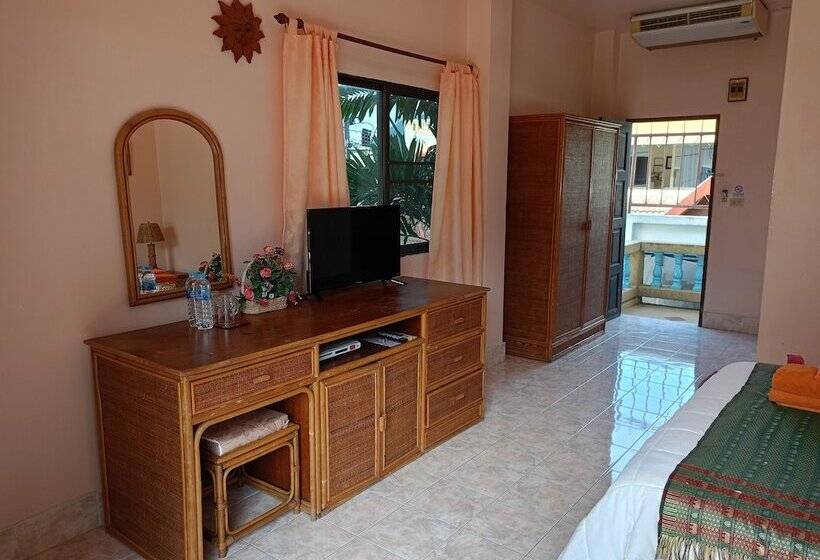 Fotos del hotel Patong Sunbeach Mansion:  21