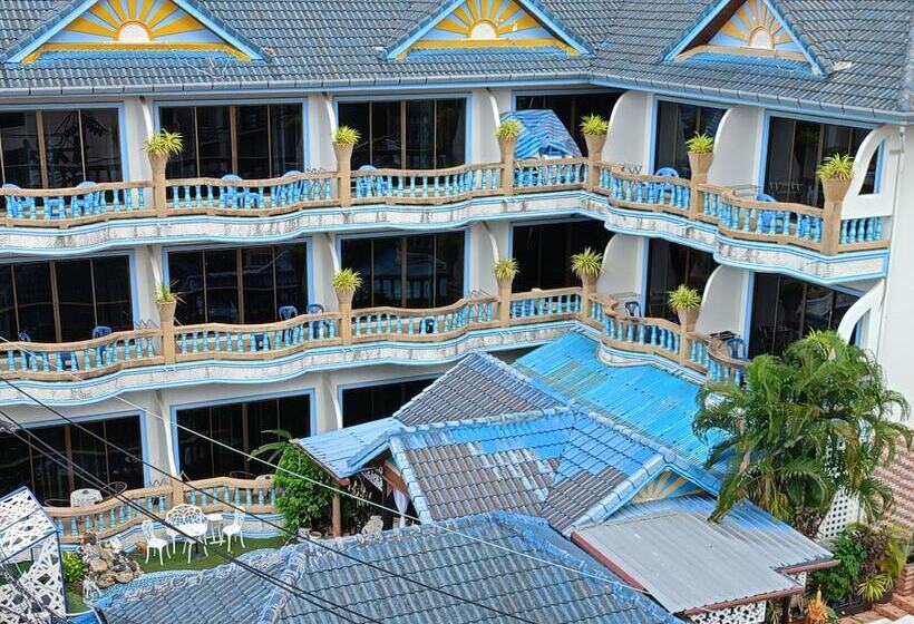 Fotos del hotel Patong Sunbeach Mansion:  2