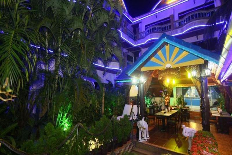 Fotos del hotel Patong Sunbeach Mansion:  15