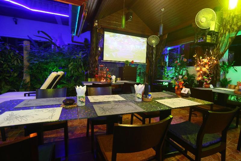 Fotos del hotel Patong Sunbeach Mansion:  5