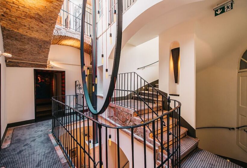 Fotos del hotel Pest-buda Design Hotel By Zsidai Hotels At Buda Castle:  23