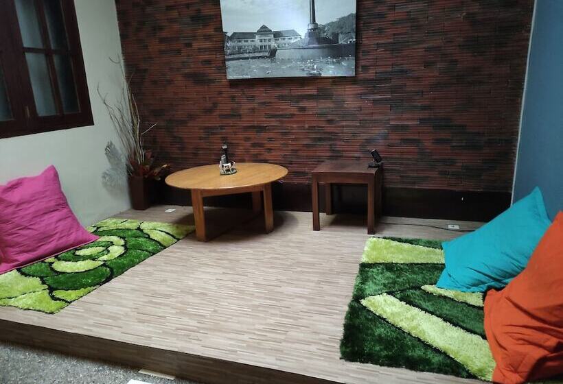 Fotos del hotel Lovender Guesthouse:  4