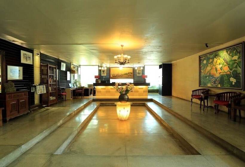 Fotos del hotel Reddoorz Plus Near Kuta Square:  14