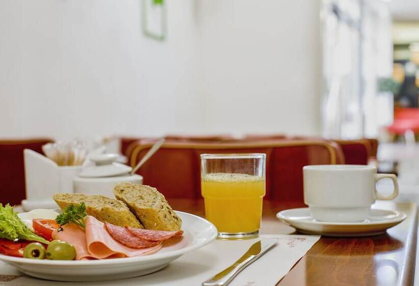 Fotos del hotel Garden Court:  3