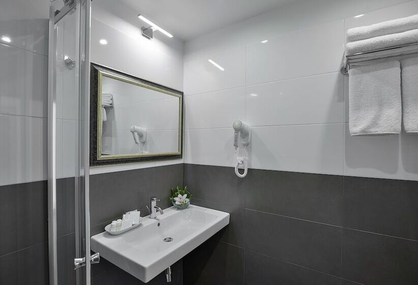 Fotos del hotel Garden Court:  5