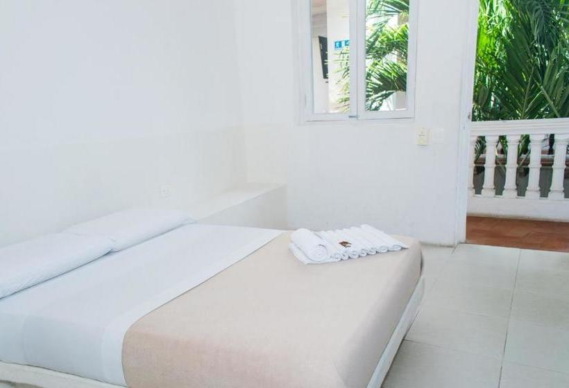 Fotos del hotel Hostal Casa Escallon:  15