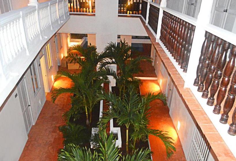 Fotos del hotel Hostal Casa Escallon:  9