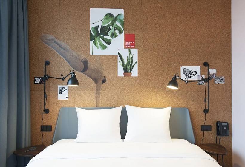 Fotos del hotel Conscious Hotel The Tire Station:  8