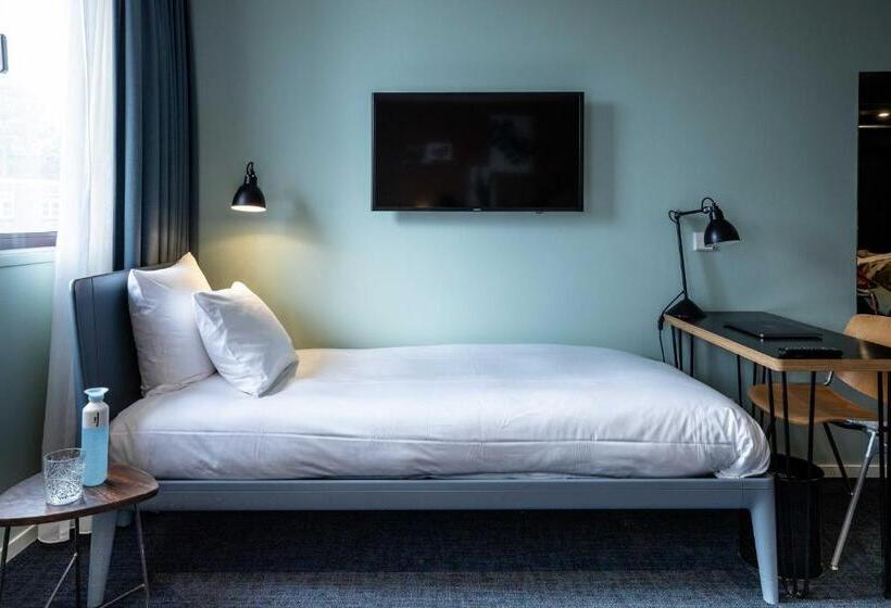 Fotos del hotel Conscious Hotel The Tire Station:  11