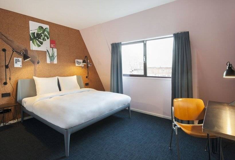 Fotos del hotel Conscious Hotel The Tire Station:  19