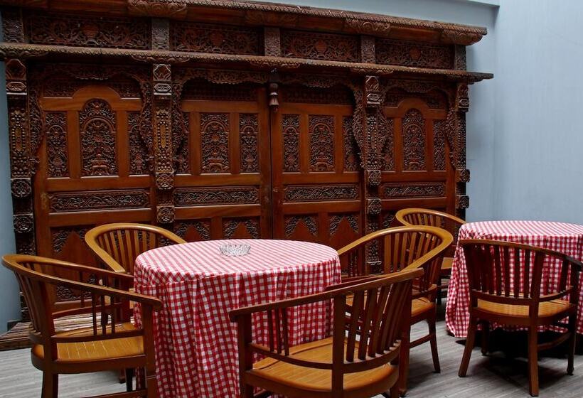 Fotos del hotel Reddoorz @ Palasari:  3