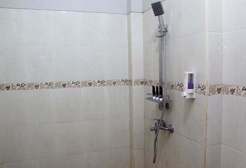 Fotos del hotel Reddoorz @ Palasari:  11