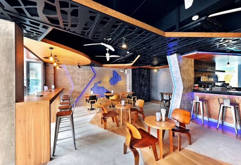 Fotos del hotel Ratana Patong Beach  By Shanaya:  8