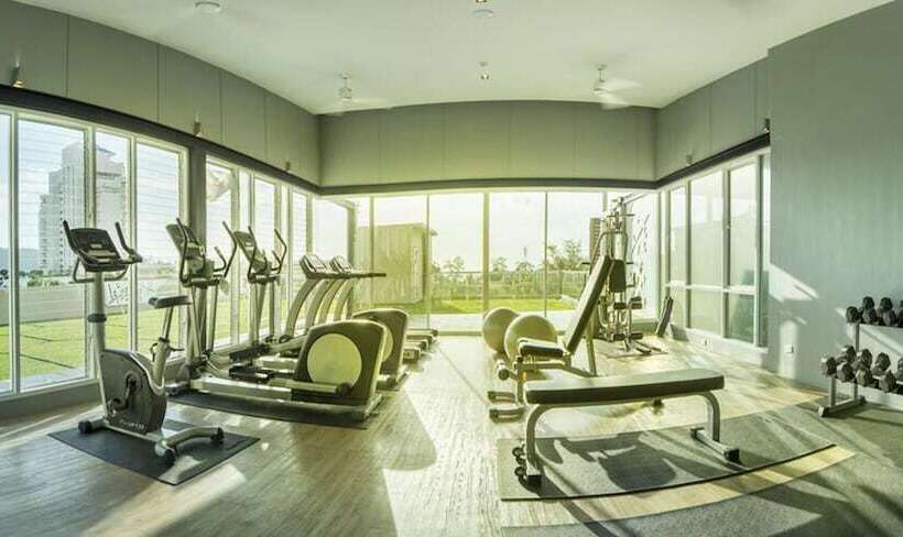 Fotos del hotel Ratana Patong Beach  By Shanaya:  7