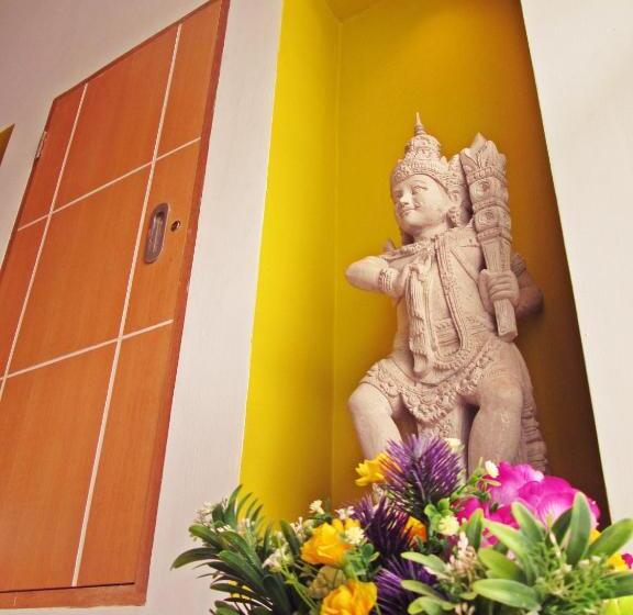 Fotos del hotel The Alley City:  5