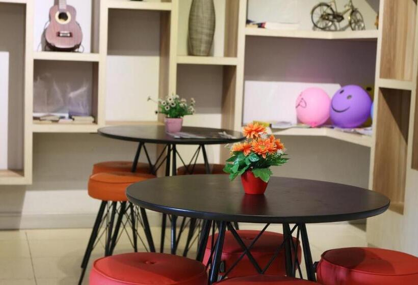 Fotos del hotel The Alley City:  2