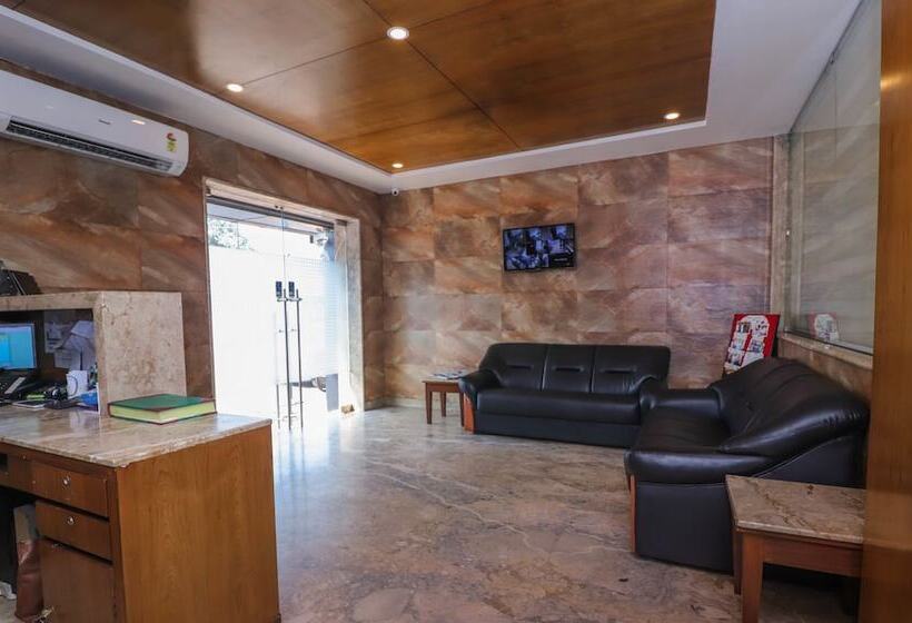 Fotos del hotel Treebo Beeu Guest House:  17