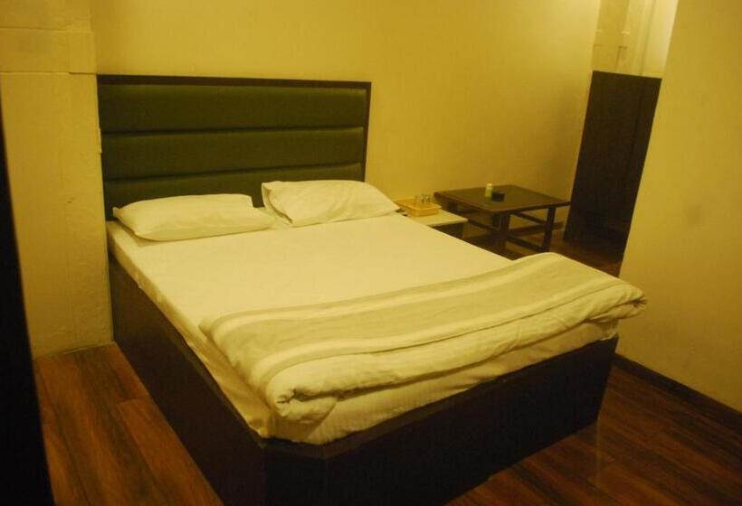 Fotos del hotel New Sunder:  11