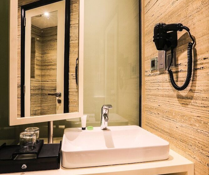 Fotos del hotel The Empresa:  15