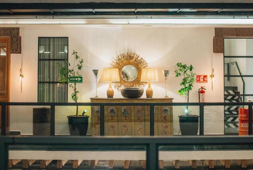 Fotos del hotel L'ôtel At Dôce18 Concept House:  11