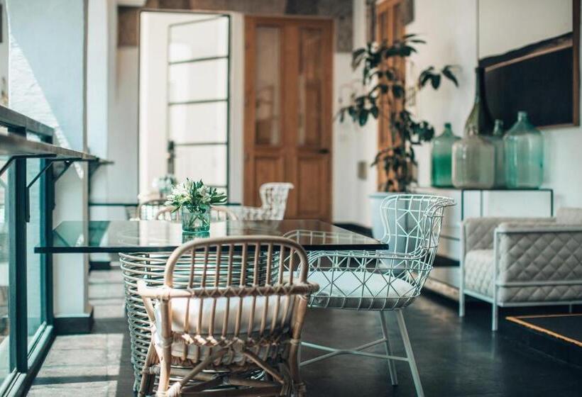 Fotos del hotel L'ôtel At Dôce18 Concept House:  18