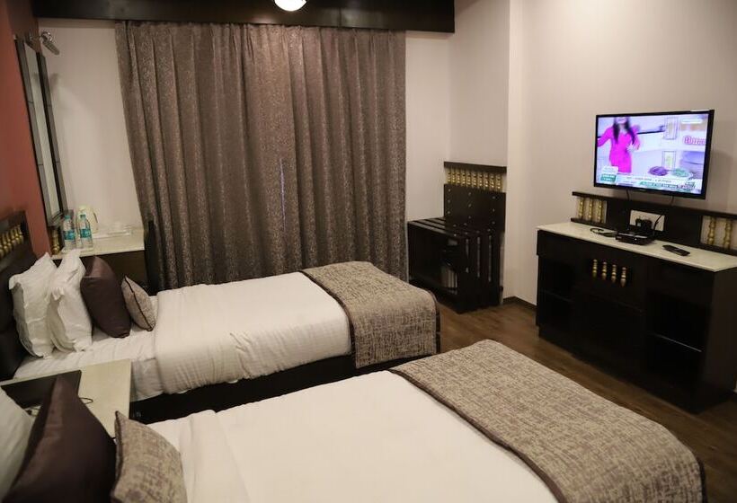 Fotos del hotel The Gandhi International:  21