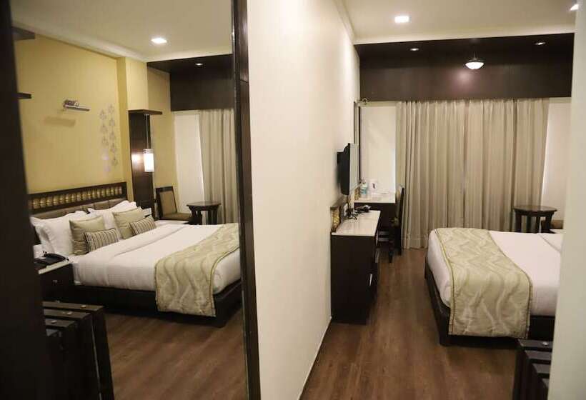 Fotos del hotel The Gandhi International:  15