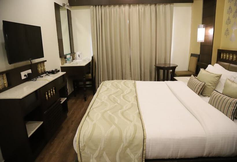 Fotos del hotel The Gandhi International:  11