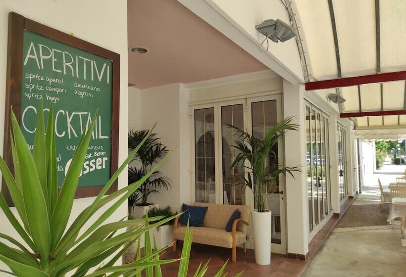 Fotos del hotel Villa Mirella:  24