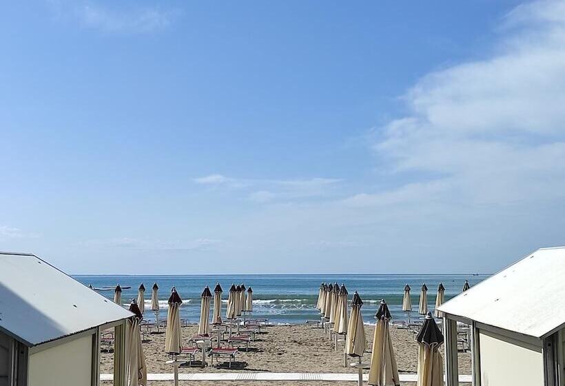 Fotos del hotel Villa Mirella:  15