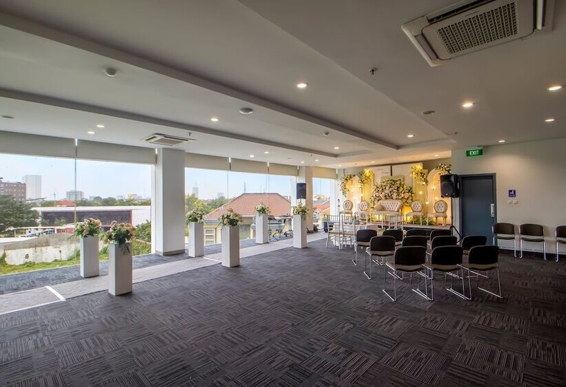 Fotos del hotel Cleo  Jemursari:  15