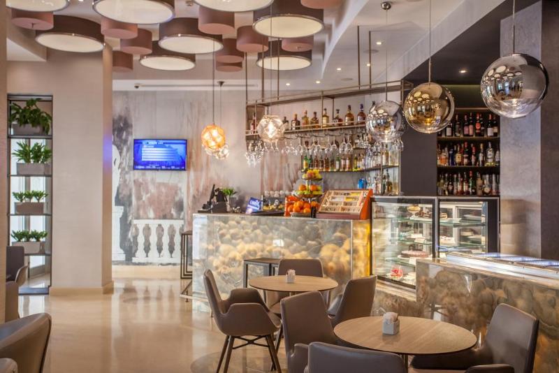 Fotos del hotel Colosseo Tirana:  4