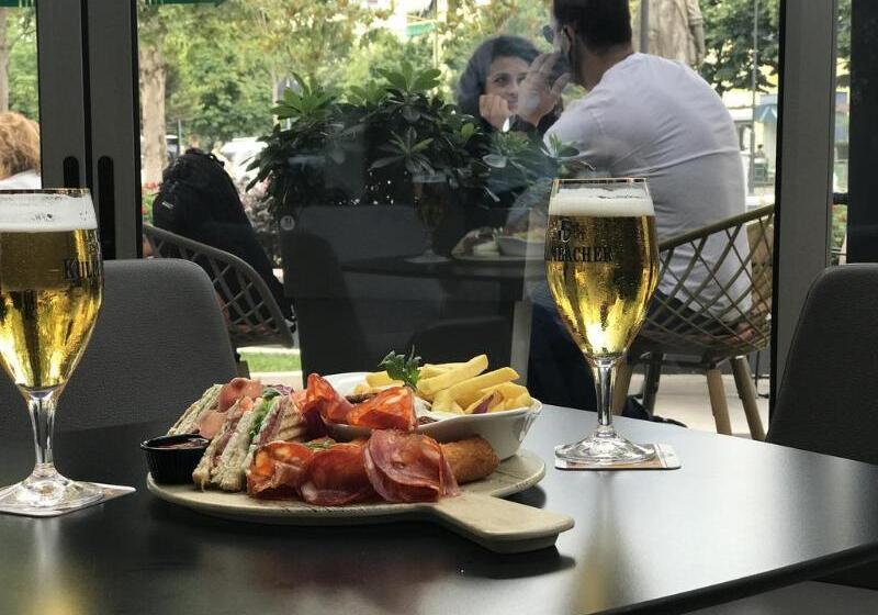 Fotos del hotel Colosseo Tirana:  6