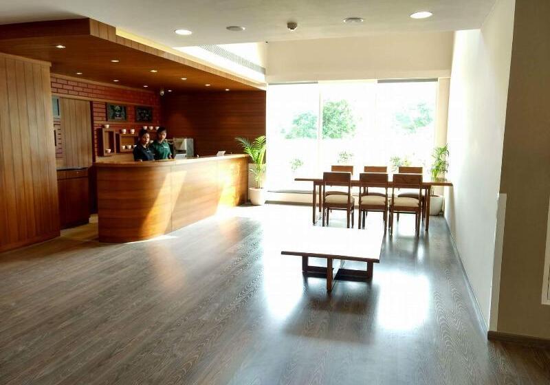 Fotos del hotel Ginger Lucknow:  2