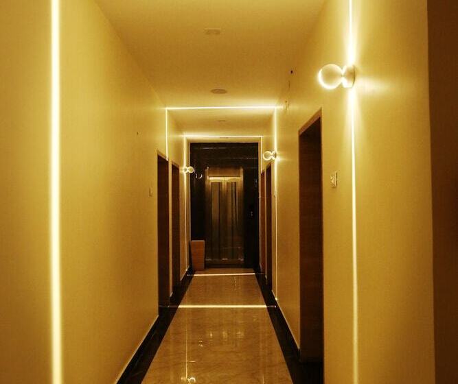 Fotos del hotel Sai Krish Grand:  15