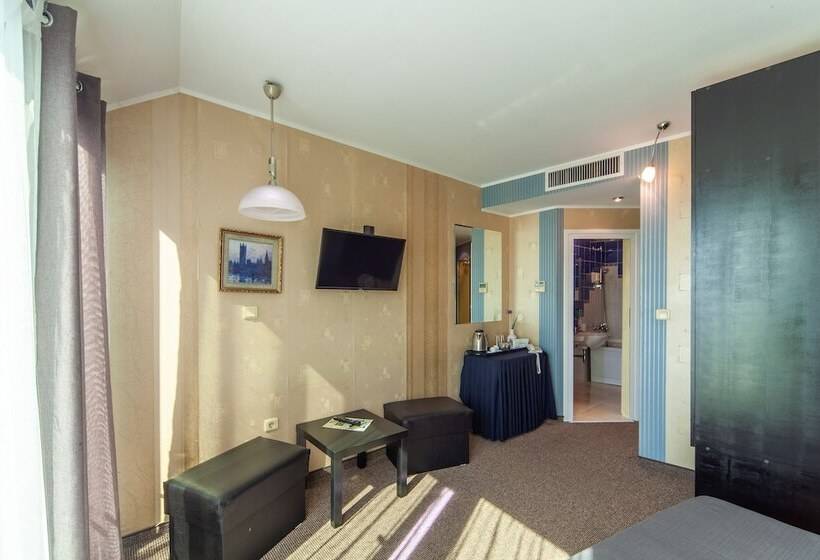 Fotos del hotel Elegans:  2