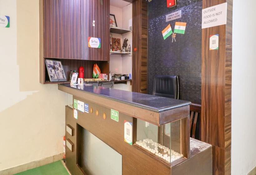 Fotos del hotel Oyo 8441 City Edge:  6