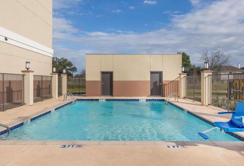 Fotos del hotel Days Inn & Suites By Wyndham Houston Nw Cypress:  2