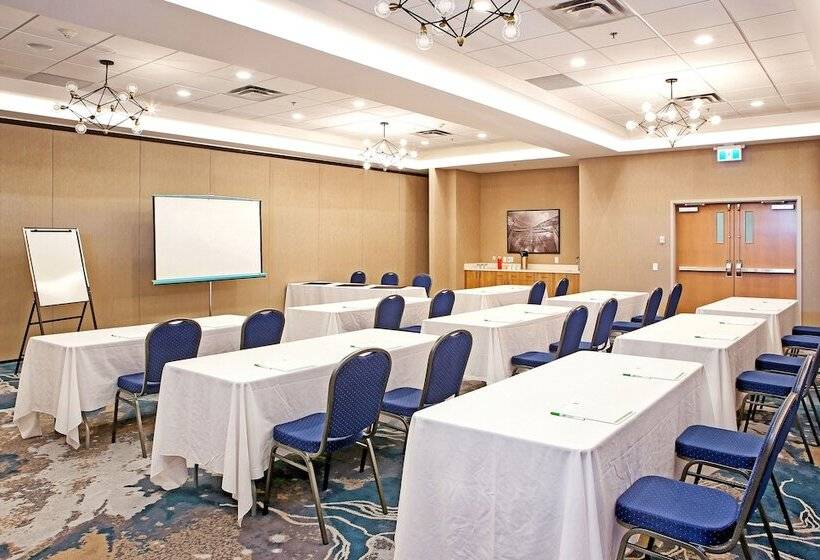 Fotos del hotel Holiday Inn  & Suites  Calgary Airport North, An Ihg:  14