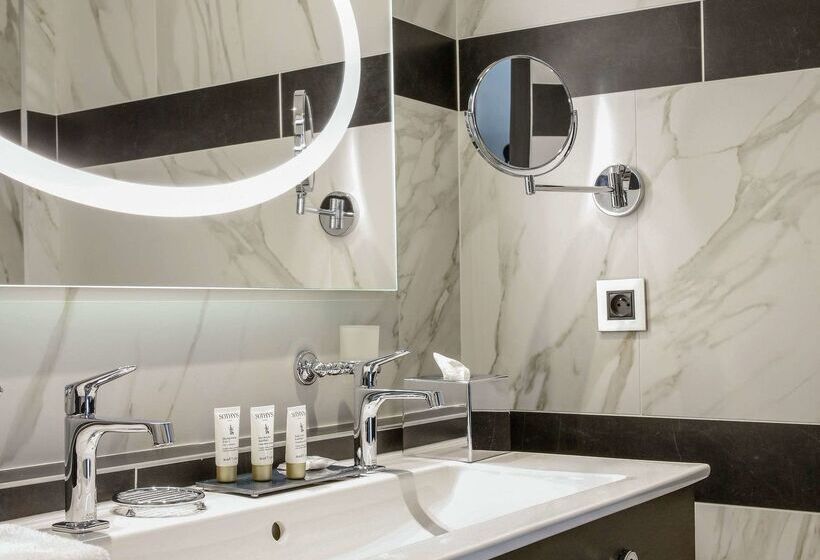 Fotos del hotel Niepce Paris , Curio Collection By Hilton:  5