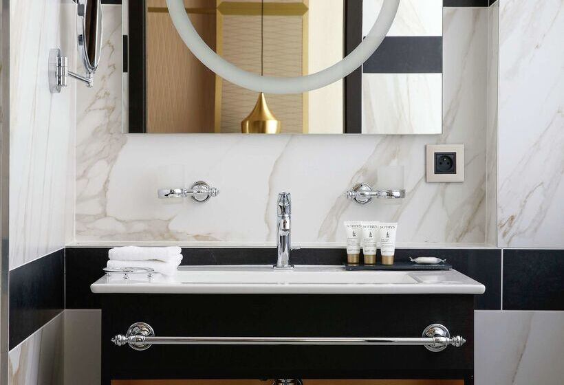 Fotos del hotel Niepce Paris , Curio Collection By Hilton:  15