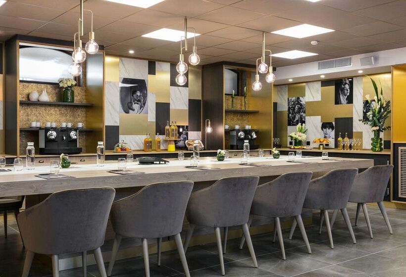 Fotos del hotel Niepce Paris , Curio Collection By Hilton:  21