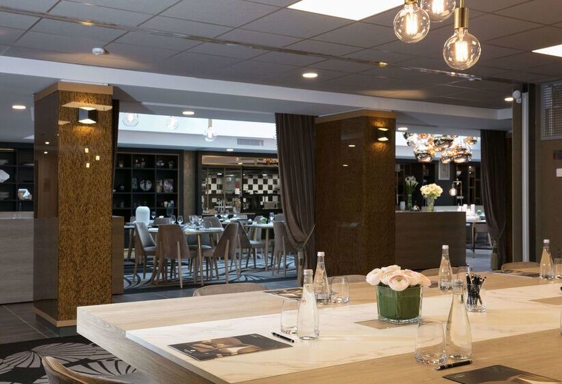 Fotos del hotel Niepce Paris , Curio Collection By Hilton:  13